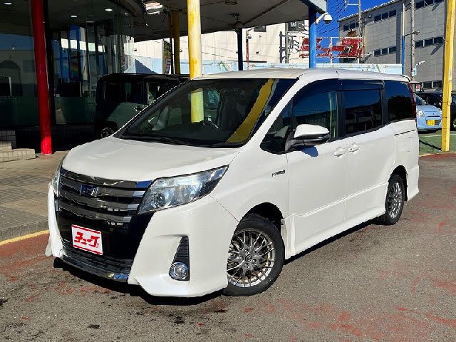 TOYOTA / NOAH HYBRID