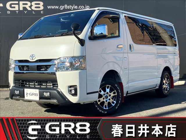 TOYOTA / HIACE van 4WD
