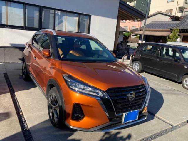 NISSAN / KICKS