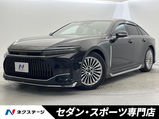 TOYOTA / CROWN sedan hybrid