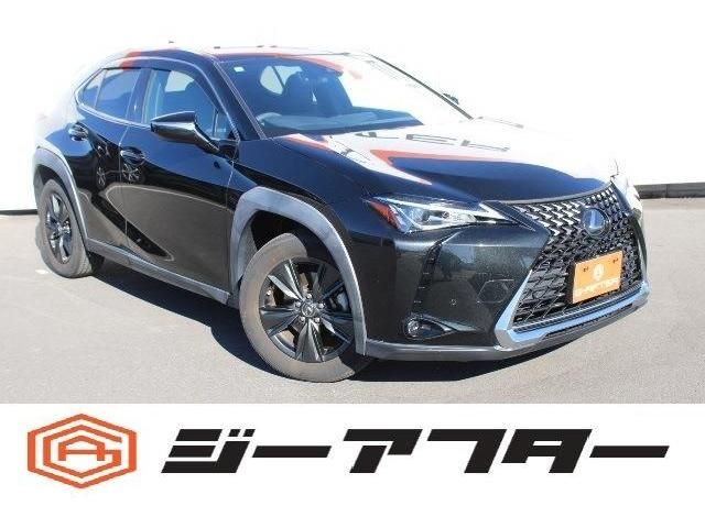 TOYOTA / LEXUS UX200