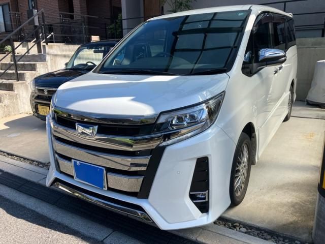 TOYOTA / NOAH HYBRID