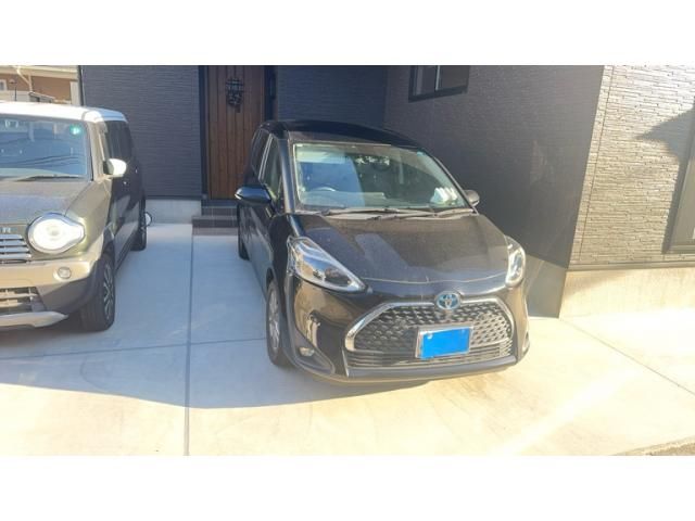 TOYOTA / SIENTA HYBRID