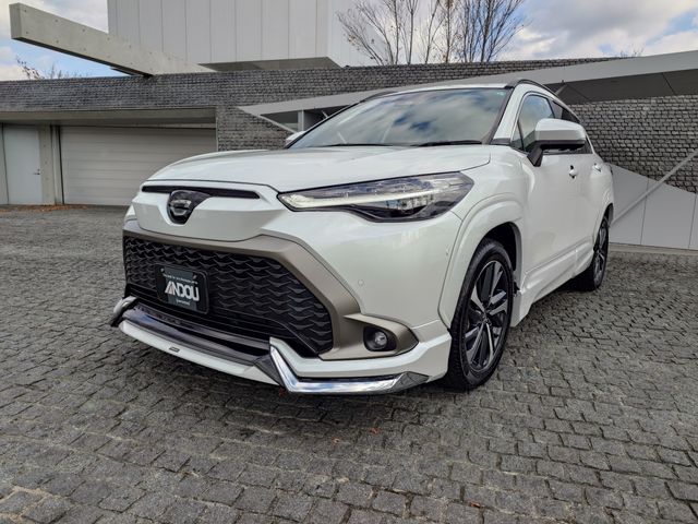 TOYOTA / COROLLA CROSS HYBRID