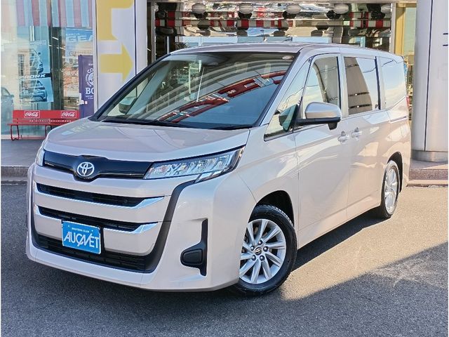 TOYOTA / NOAH