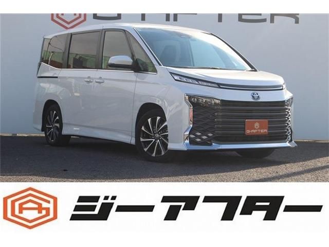 TOYOTA / VOXY HYBRID