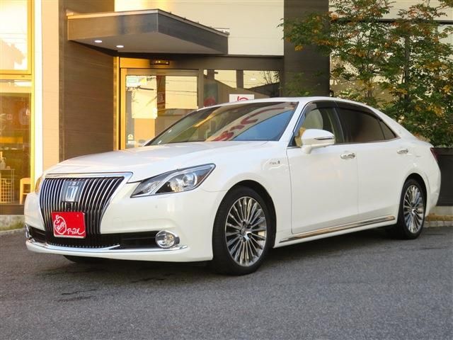 TOYOTA / CROWN MAJESTA HYBRID