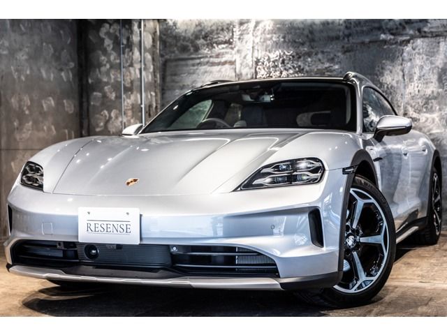 PORSCHE / PORSCHE Taycan Cross Turismo