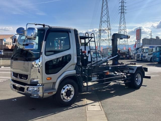 MITSUBISHI FUSOU / FIGHTER