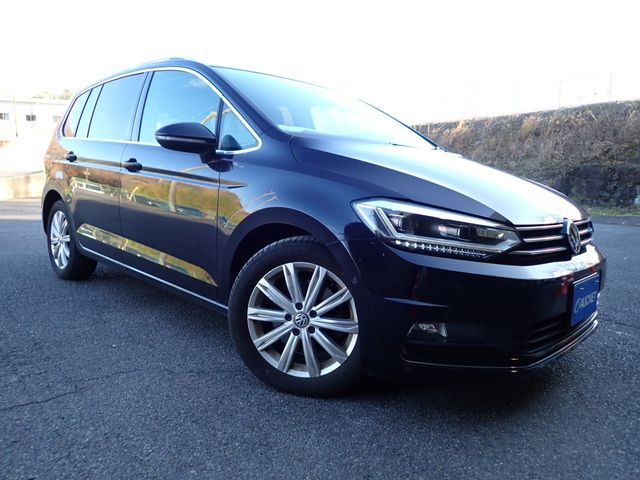 VOLKSWAGEN / VOLKSWAGEN GOLF TOURAN