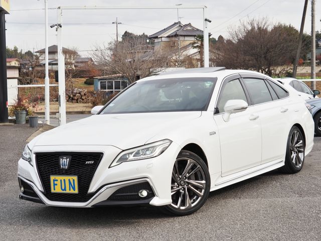 TOYOTA / CROWN sedan hybrid