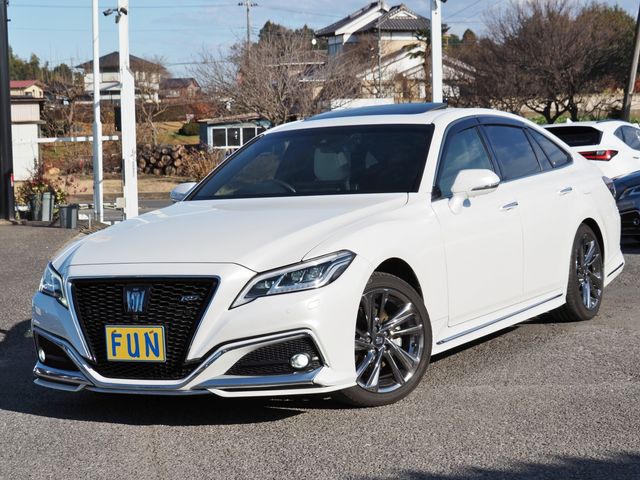 TOYOTA / CROWN sedan hybrid 4WD