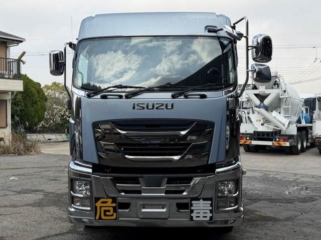 ISUZU / GIGA