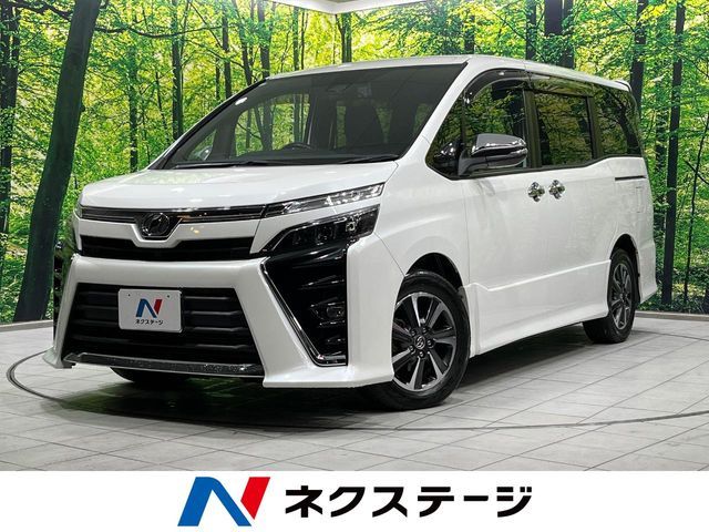 TOYOTA / VOXY