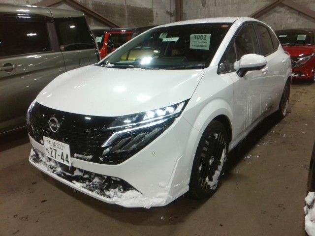 NISSAN / AURA