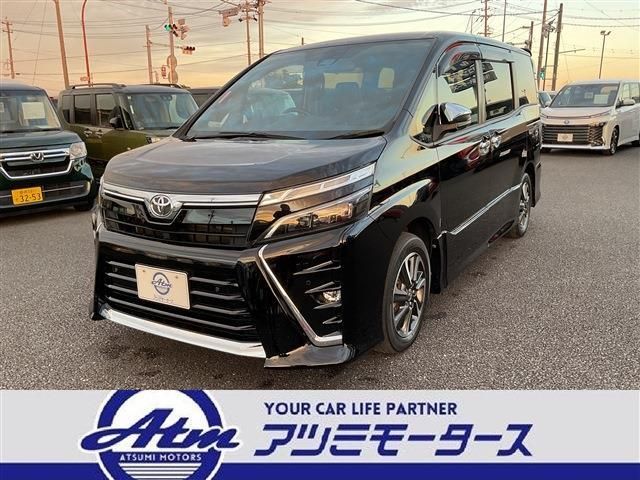 TOYOTA / VOXY