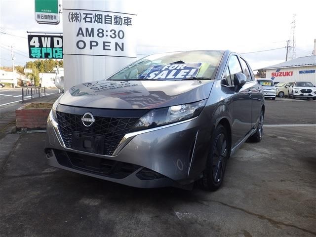 Japanese used car Ref# 1468809 NISSAN / NOTE 4WD