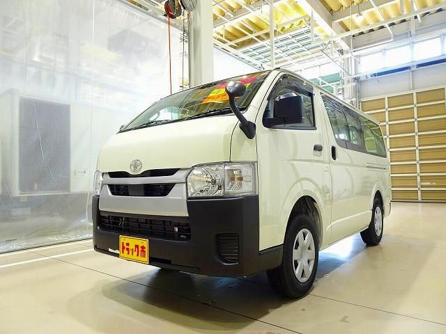 TOYOTA / HIACE van 4WD