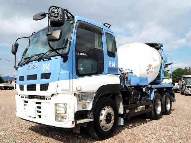 ISUZU / GIGA