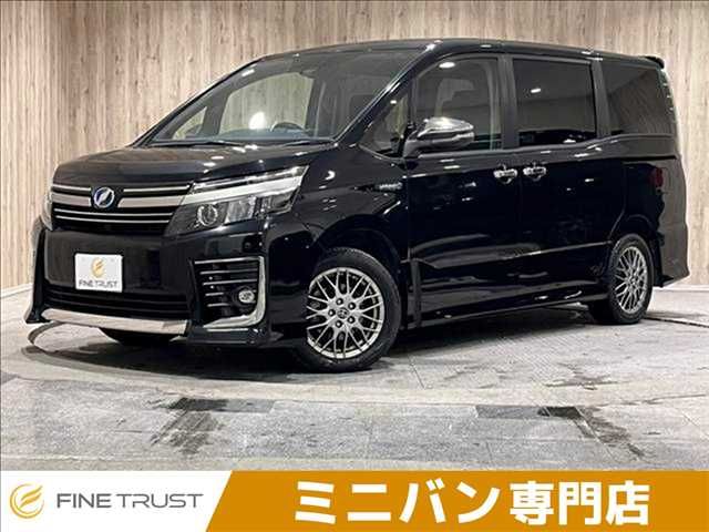 TOYOTA / VOXY HYBRID