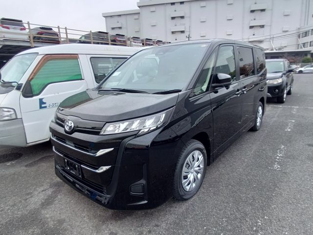 TOYOTA / NOAH HYBRID