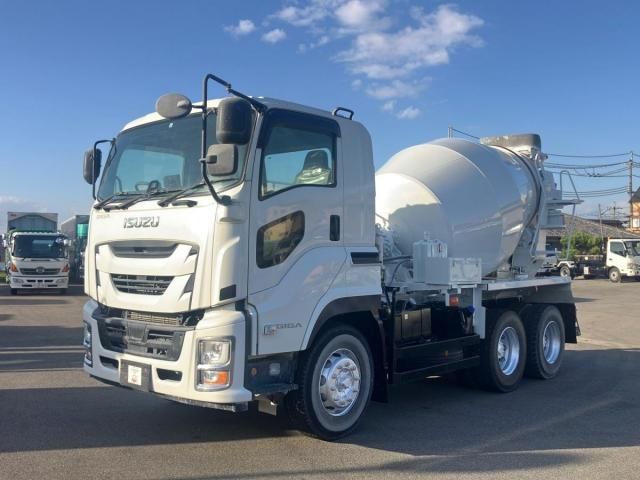 ISUZU / GIGA