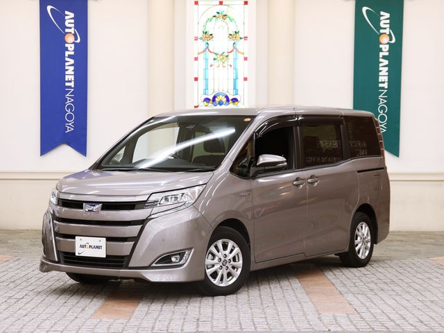 TOYOTA / NOAH HYBRID