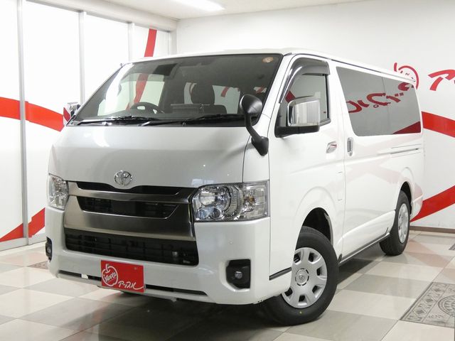 TOYOTA / HIACE van 4WD