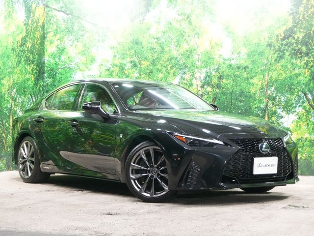 TOYOTA / LEXUS IS300h