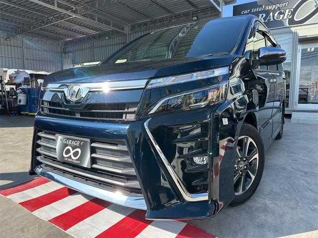 TOYOTA / VOXY