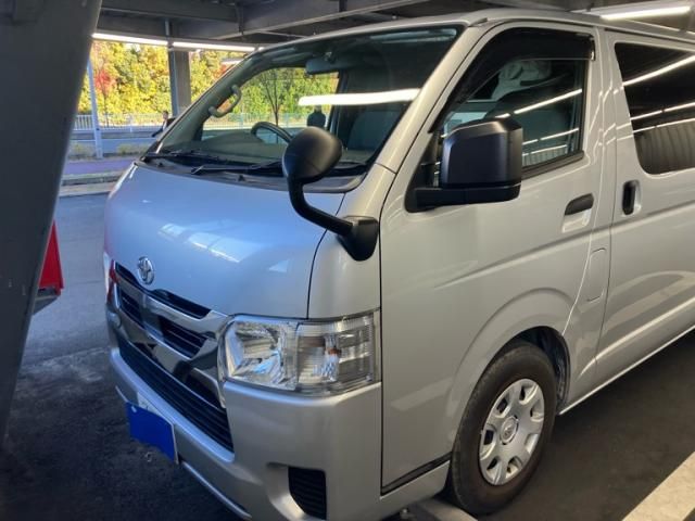 TOYOTA / HIACE van 2WD