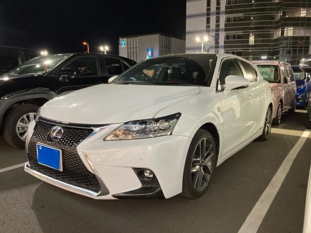 TOYOTA / LEXUS CT200h