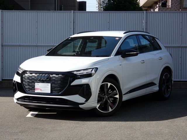 AUDI / AUDI Q4 e-tron