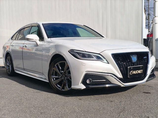 TOYOTA / CROWN sedan hybrid