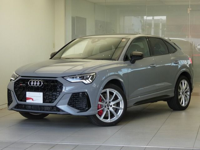 AUDI / AUDI RS Q3 SPORTBACK