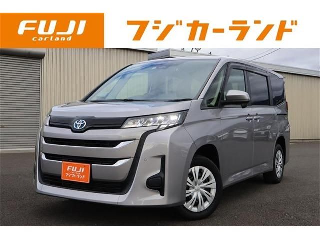 TOYOTA / NOAH HYBRID 4WD