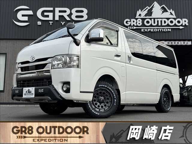 TOYOTA / HIACE van 4WD