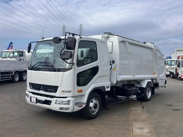 MITSUBISHI FUSOU / FIGHTER