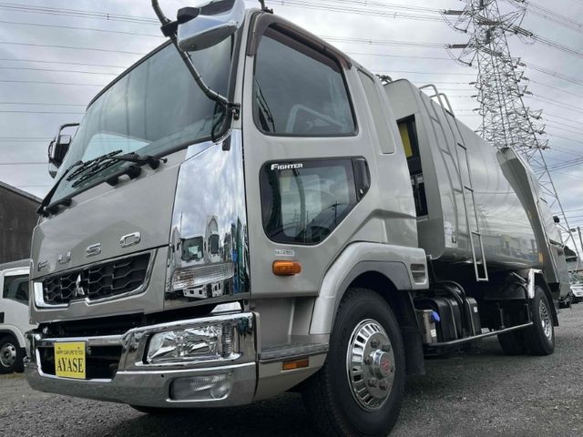 MITSUBISHI FUSOU / FIGHTER