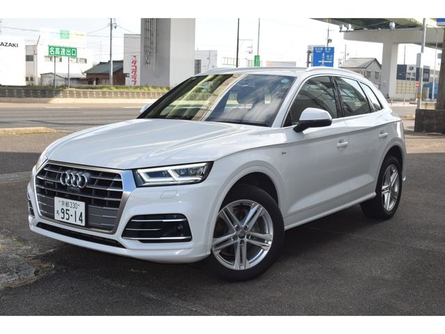 AUDI / AUDI Q5