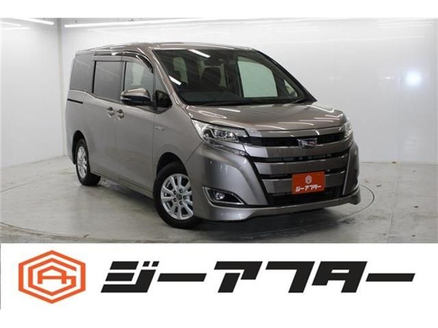 TOYOTA / NOAH HYBRID