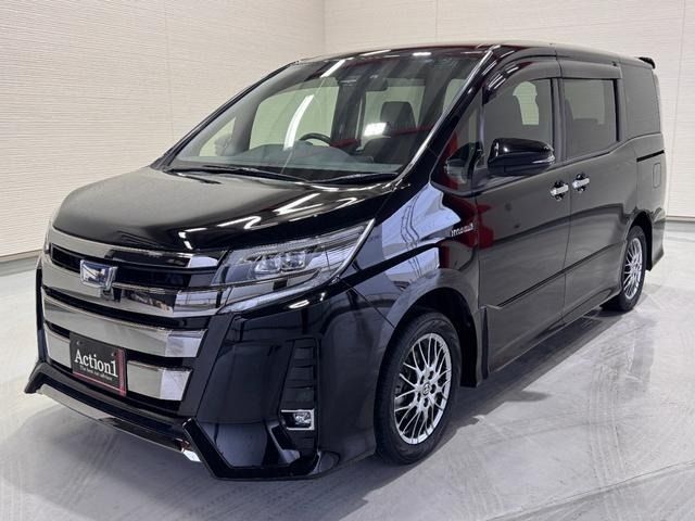 TOYOTA / NOAH HYBRID