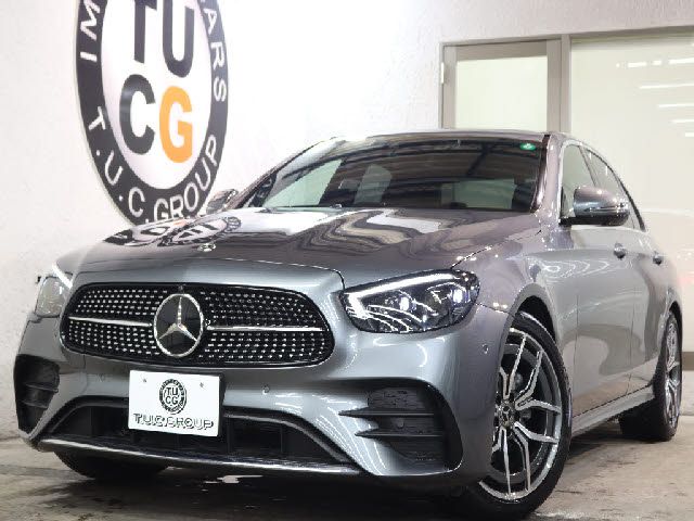 MERCEDES BENZ / MERCEDES BENZ E class sedan