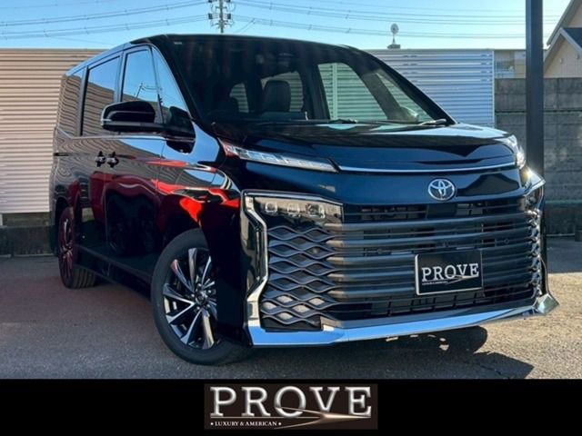 TOYOTA / VOXY HYBRID