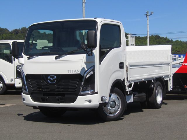 MAZDA / TITAN