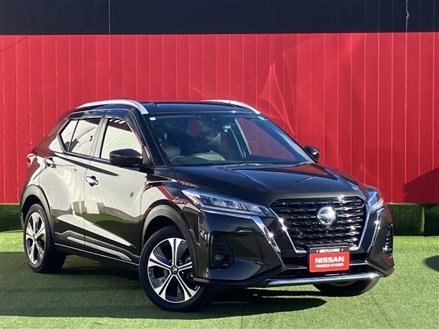 NISSAN / KICKS