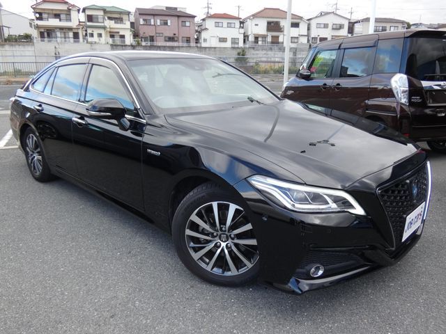 TOYOTA / CROWN sedan hybrid
