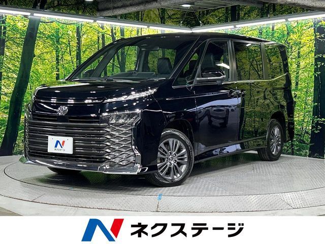 TOYOTA / VOXY 4WD