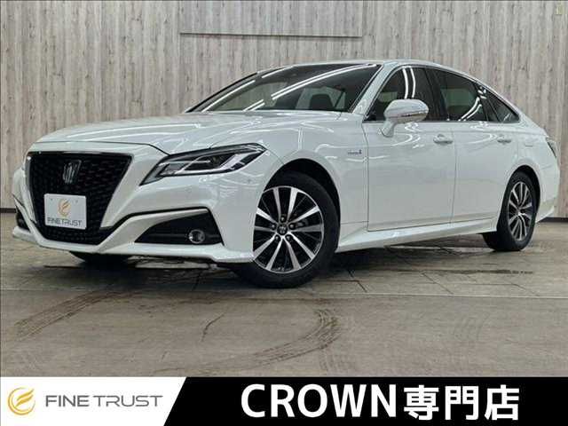 TOYOTA / CROWN sedan hybrid