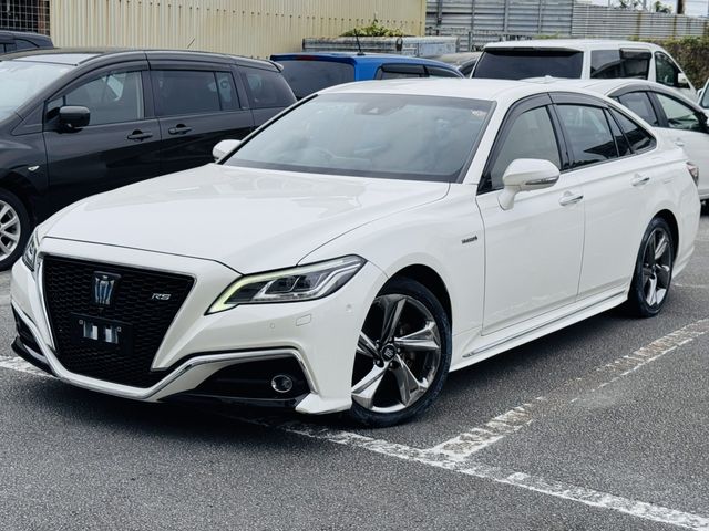 TOYOTA / CROWN sedan hybrid